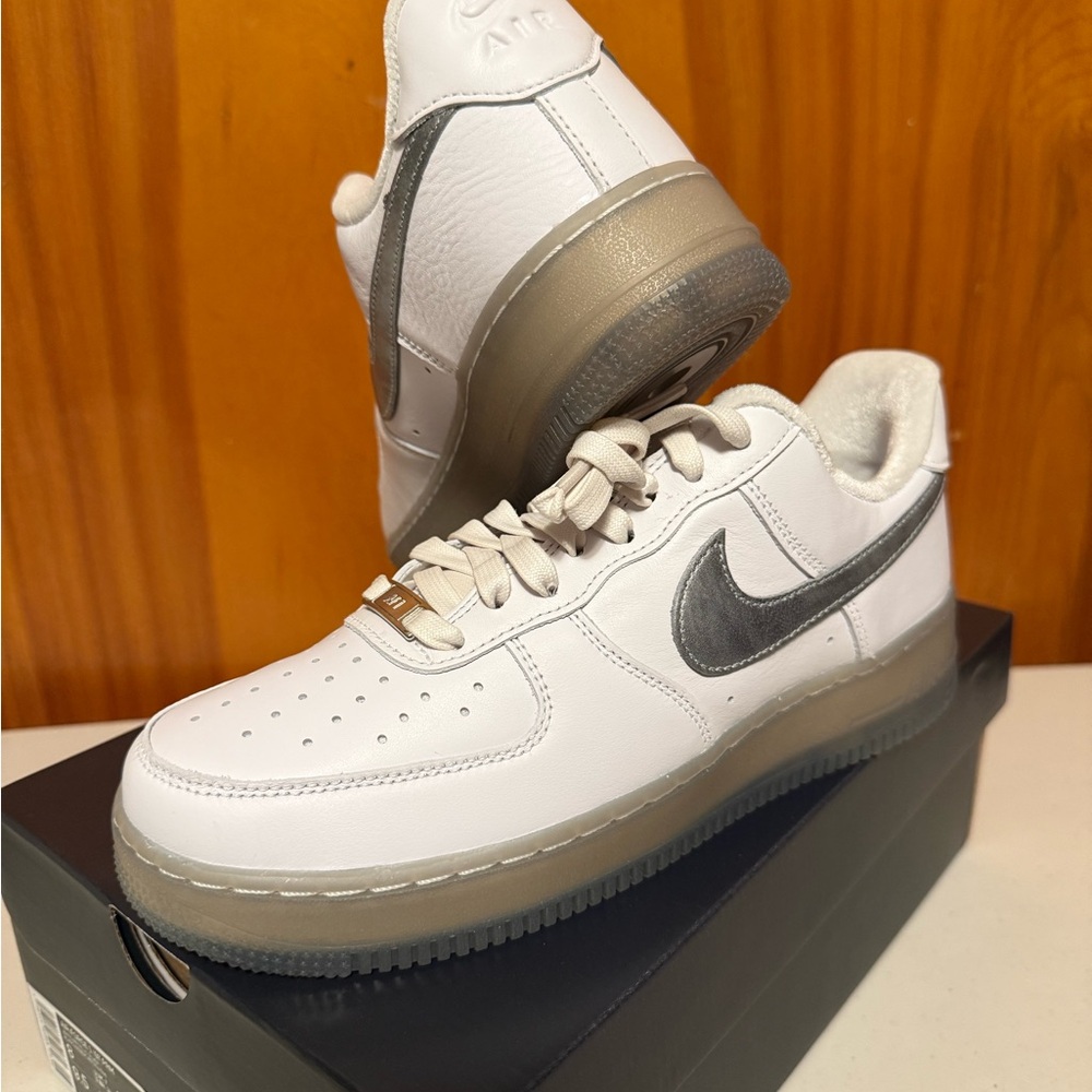 Nike Air Force 1 '07 PRM White Metallic Silver DX3945-100 Men's Size 8 Shoes